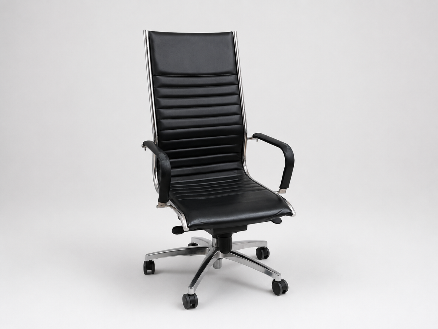 Office chair, steel frame, leather covering, black, Modernform brand._P1WMHILH6K_IV36GG9ZET