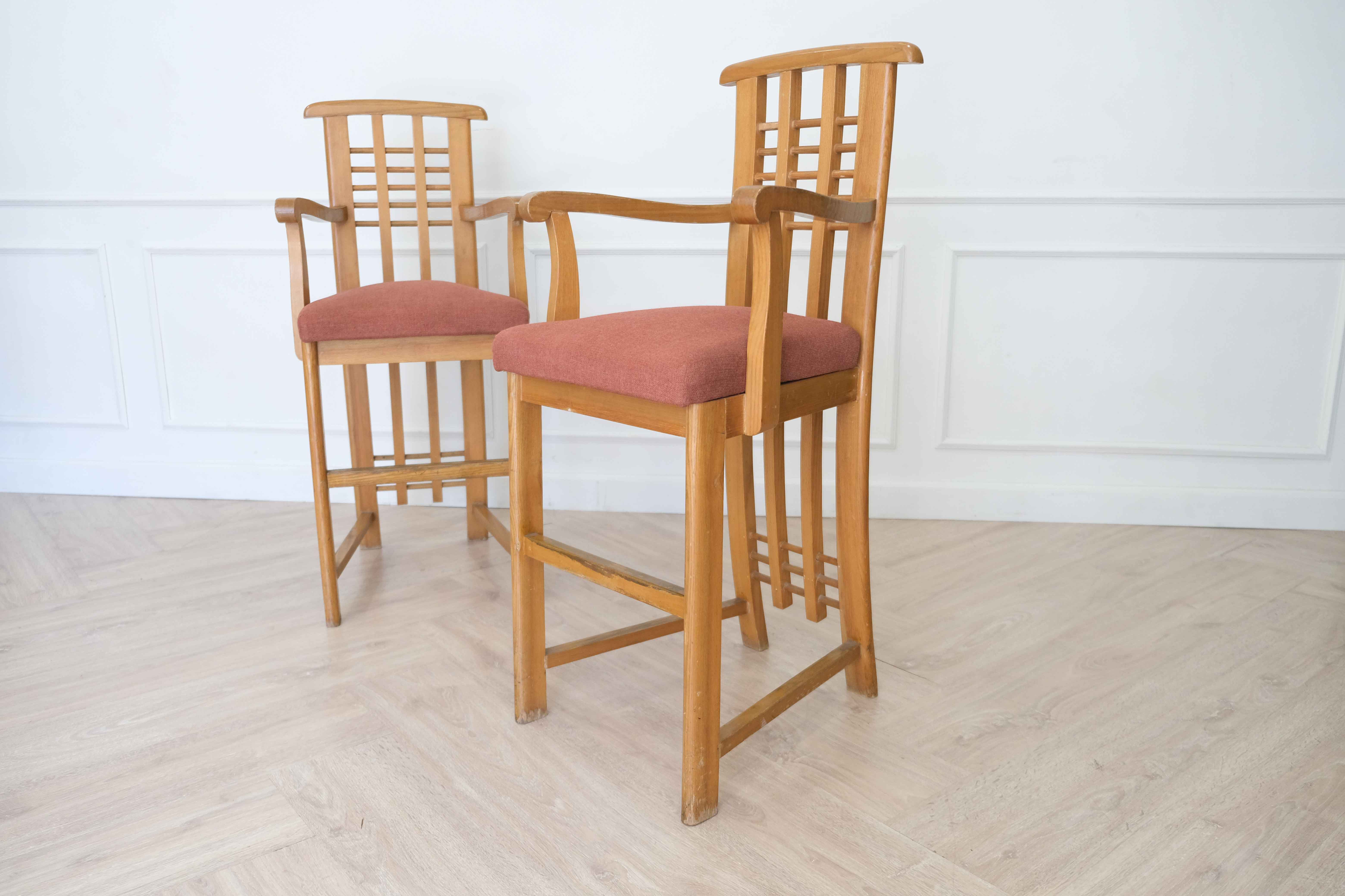 เก้าอี้เด็ก โครงไม้ (ที่นั่งสูง) เบาะผ้าสีส้มอิฐ (2)