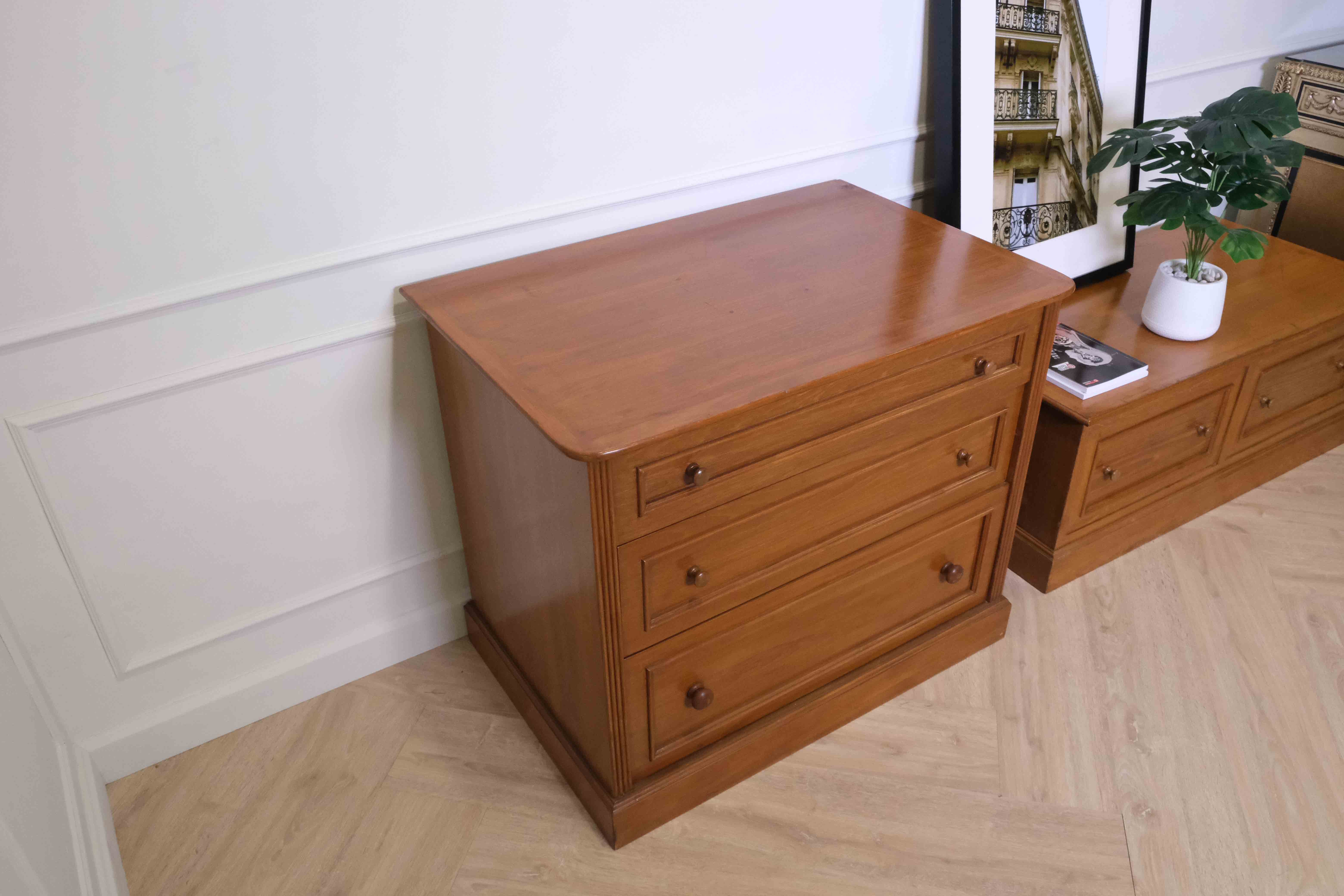 ตู้โครงไม้สัก 3 ลิ้นชัก โต๊ะวางทีวีโครงไม้สัก 3 ลิ้นชัก (2)