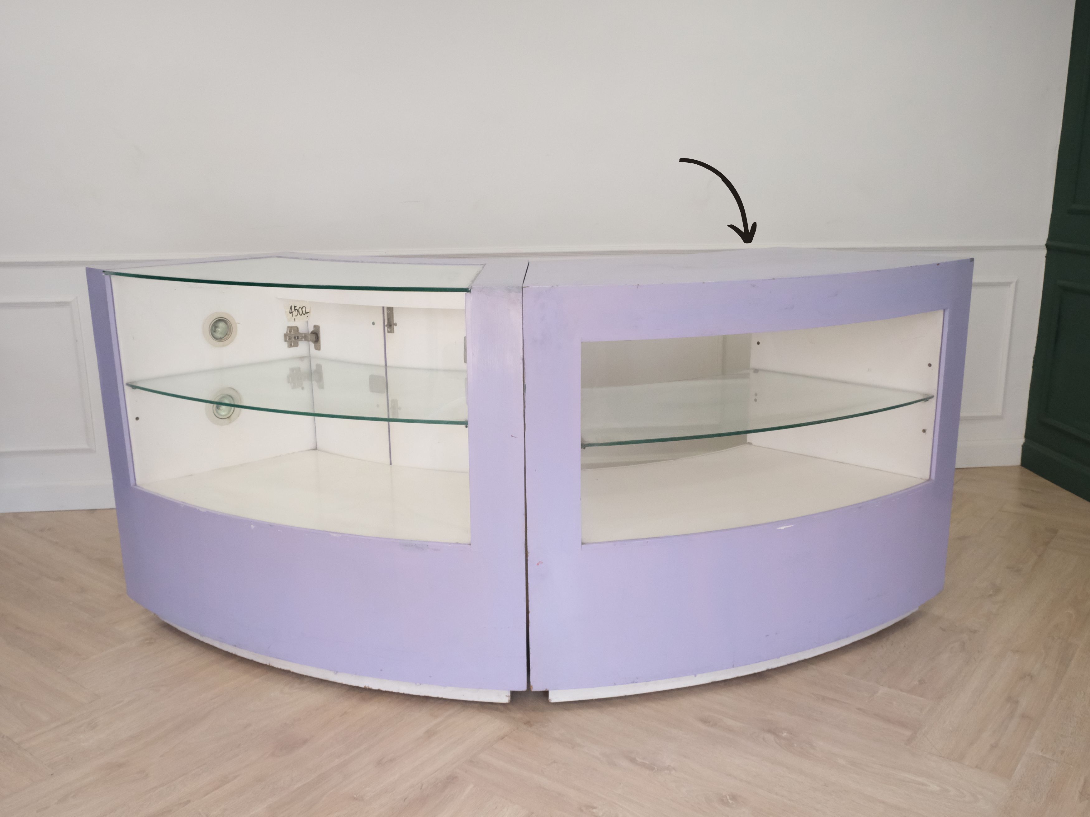 ตู้จิวเวลรี่ ตู้กระจกโชว์สินค้าทรงโค้ง สีม่วง ไม่มีประตูปิดช่องกระจก (มี 4 ใบ)