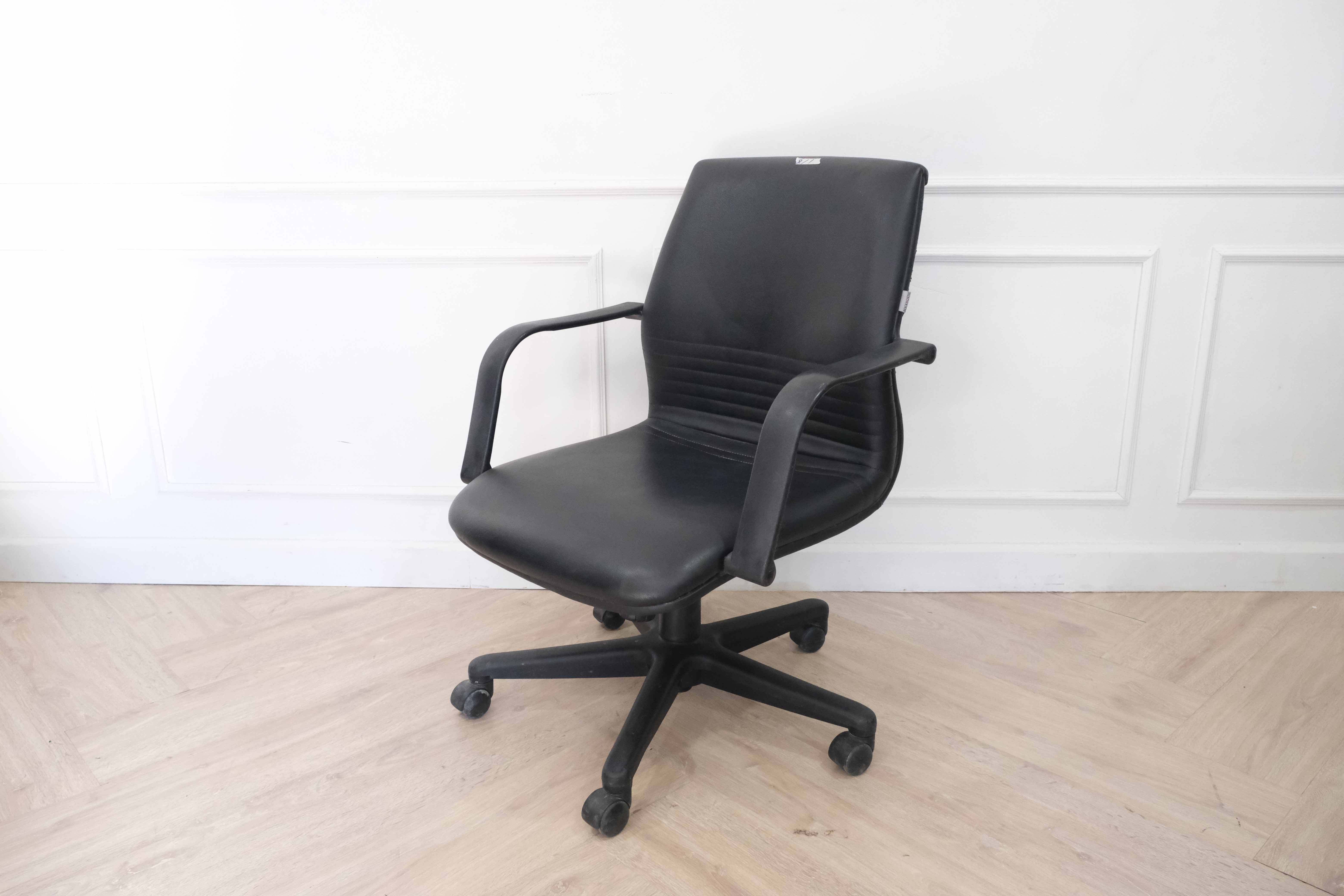 เก้าอี้สำนักงาน เบาะพนักพิงหนัง rockworth (1)