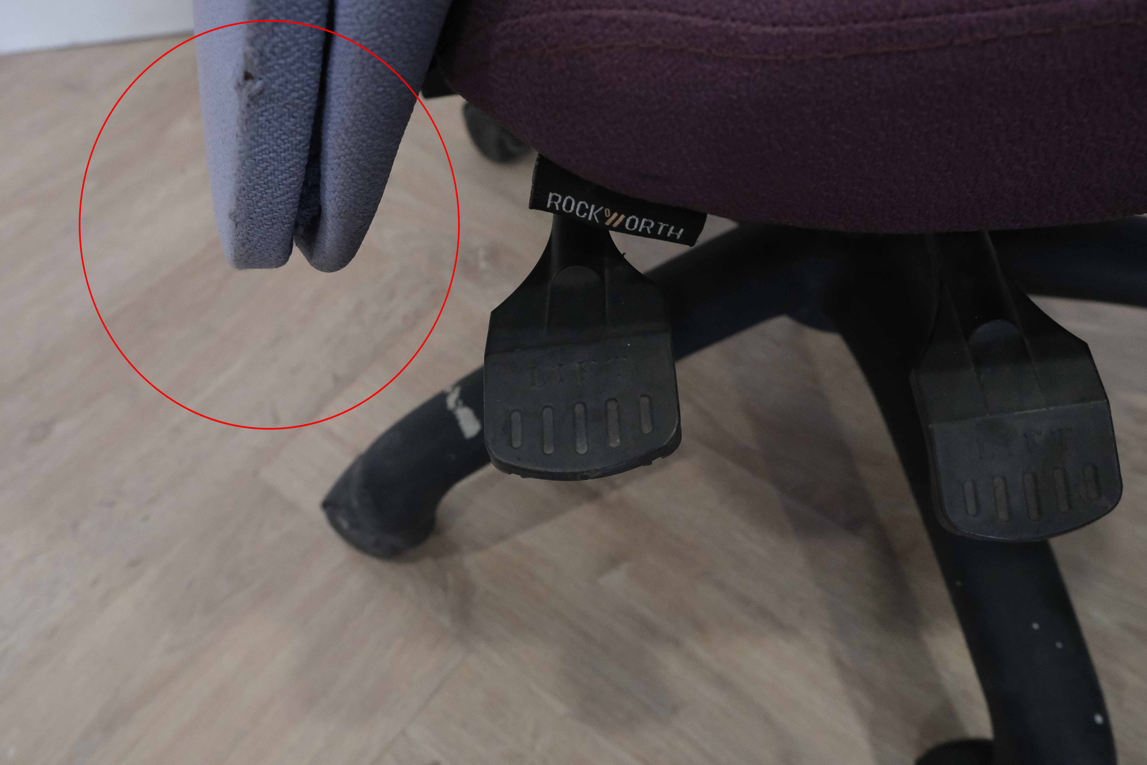 เก้าอี้สำนักงาน เบาะผ้า rockworth สีม่วง (1)