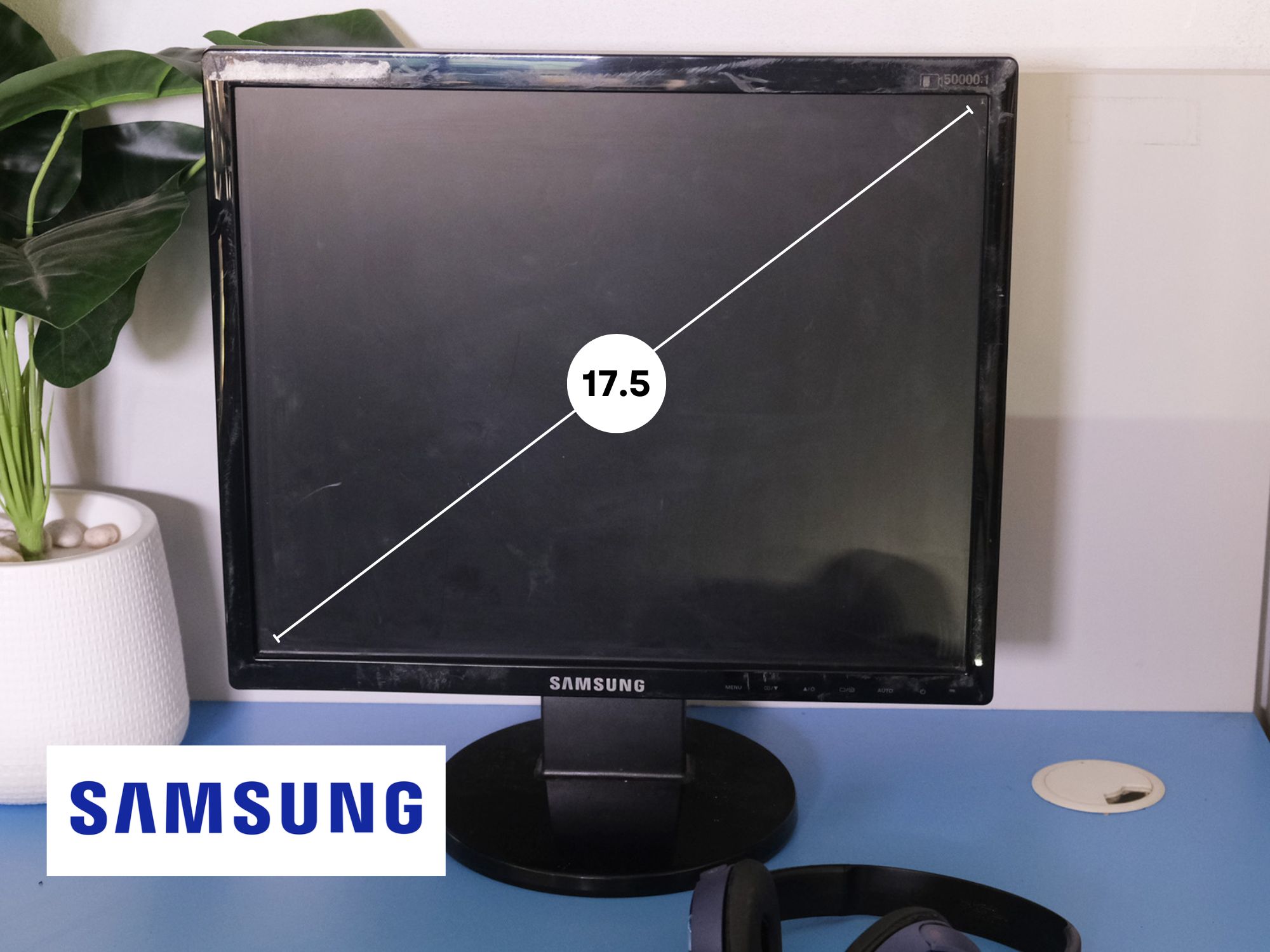 หน้าจอคอมพิวเตอร์ samsung 17.5นิ้ว ใช้งานได้ปกติ (1)