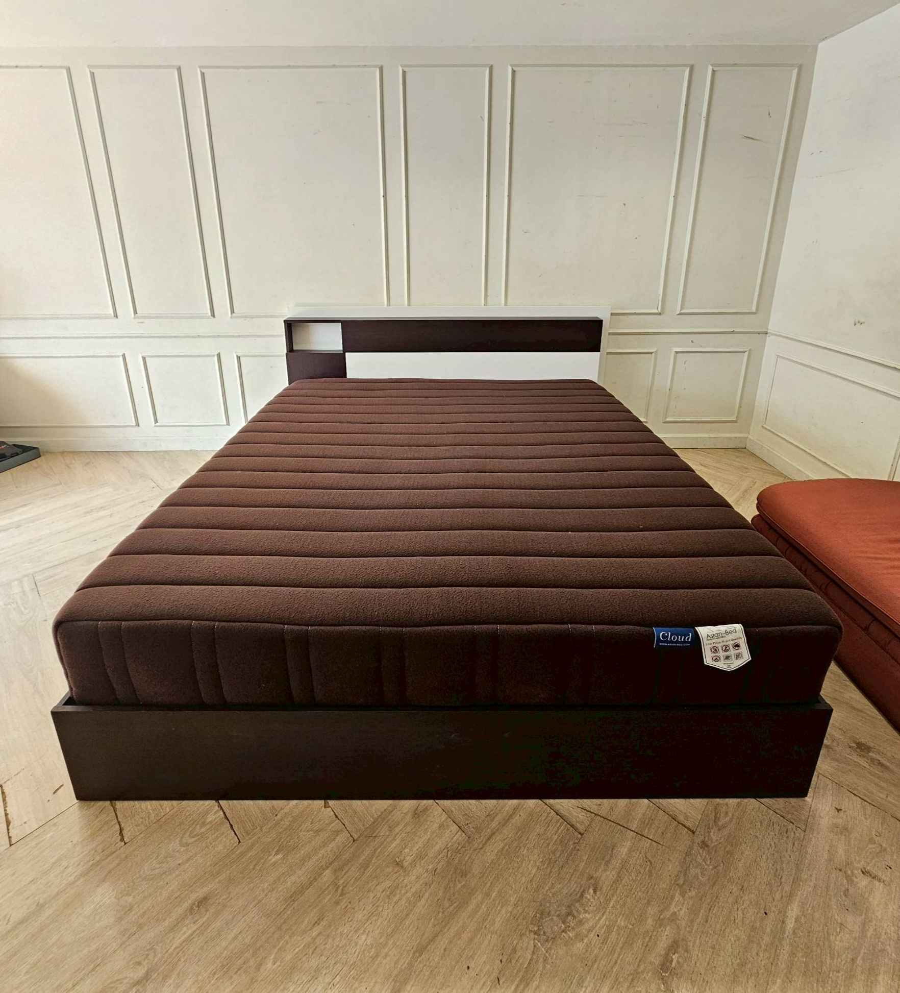 ที่นอน Pocket Spring หุ้มผ้านุ่มขนนก ยี่ห้อ Asian-Bed สีน้ำตาลเข้ม (1)