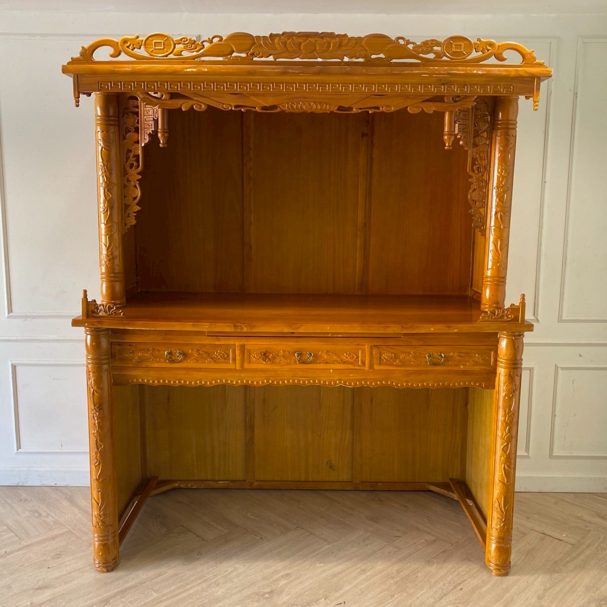 Tall wooden altar table with 3 drawers and 1 compartment, Chinese style.