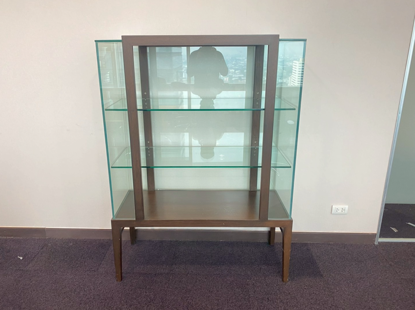 ตู้โชว์กระจก โครงไม้ 3 ชั้น  (1)