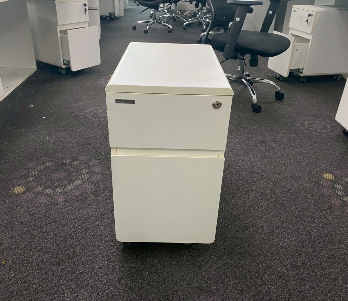 ตู้โมบาย 2 ลิ้นชัก สีขาว ล้อเลื่อน ยี่ห้อ modernform  (253)