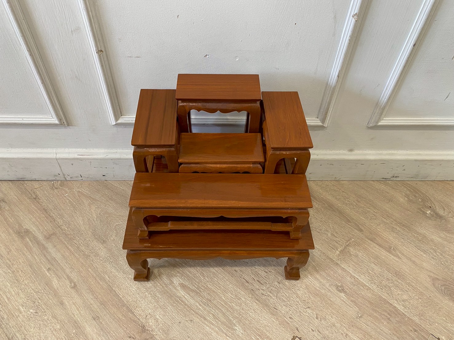 Altar Table Set (5 pieces)