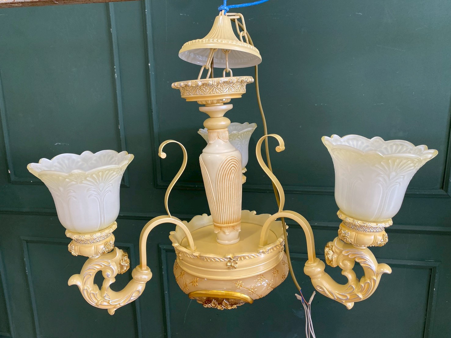Glass chandelier with floral crown design
