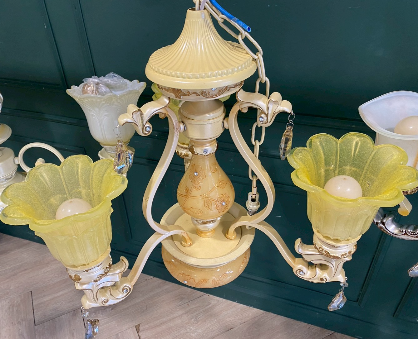 Chandelier, glass pendant lamp, yellow color