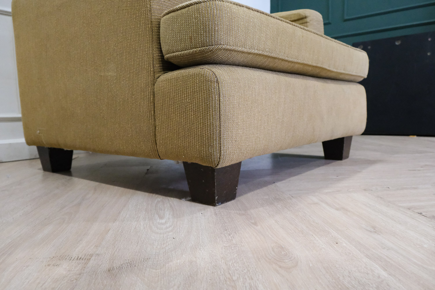 โซฟา 1 ที่นั่ง เบาะผ้าสีเหลืองอมเขียว เก้าอี้อาร์มแชร์ งานเกรดโรงแรม (1)