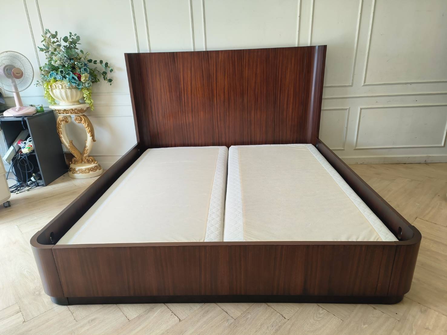 Modern 6-Foot Walnut Wood Grain Bed with High Headboard and Rounded Frame