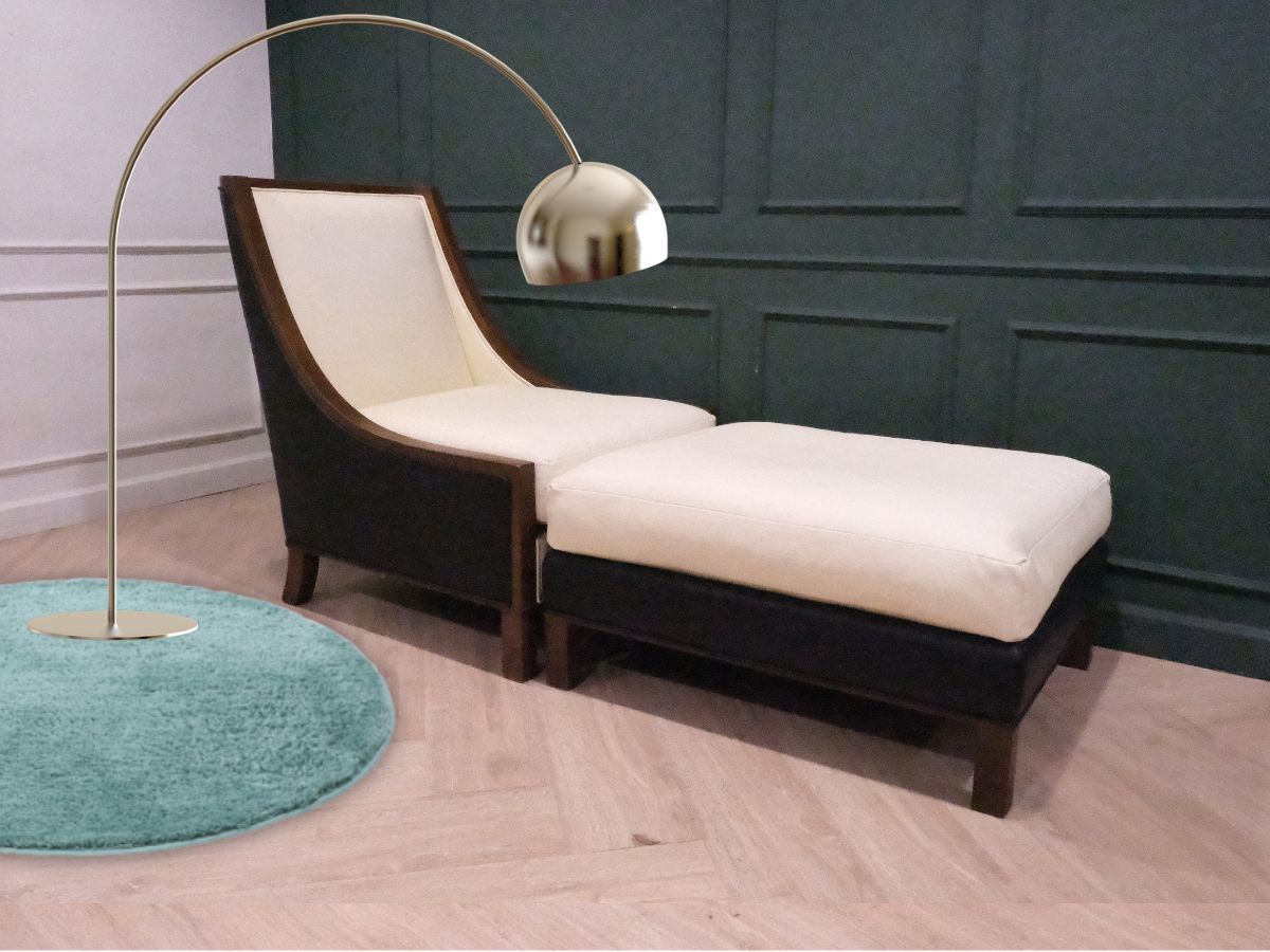 เก้าอี้อาร์มแชร์+สตูล เบาะหนังขาว โครงไม้ ยี่ห้อ Baker Furniture  By Chanintr (1)