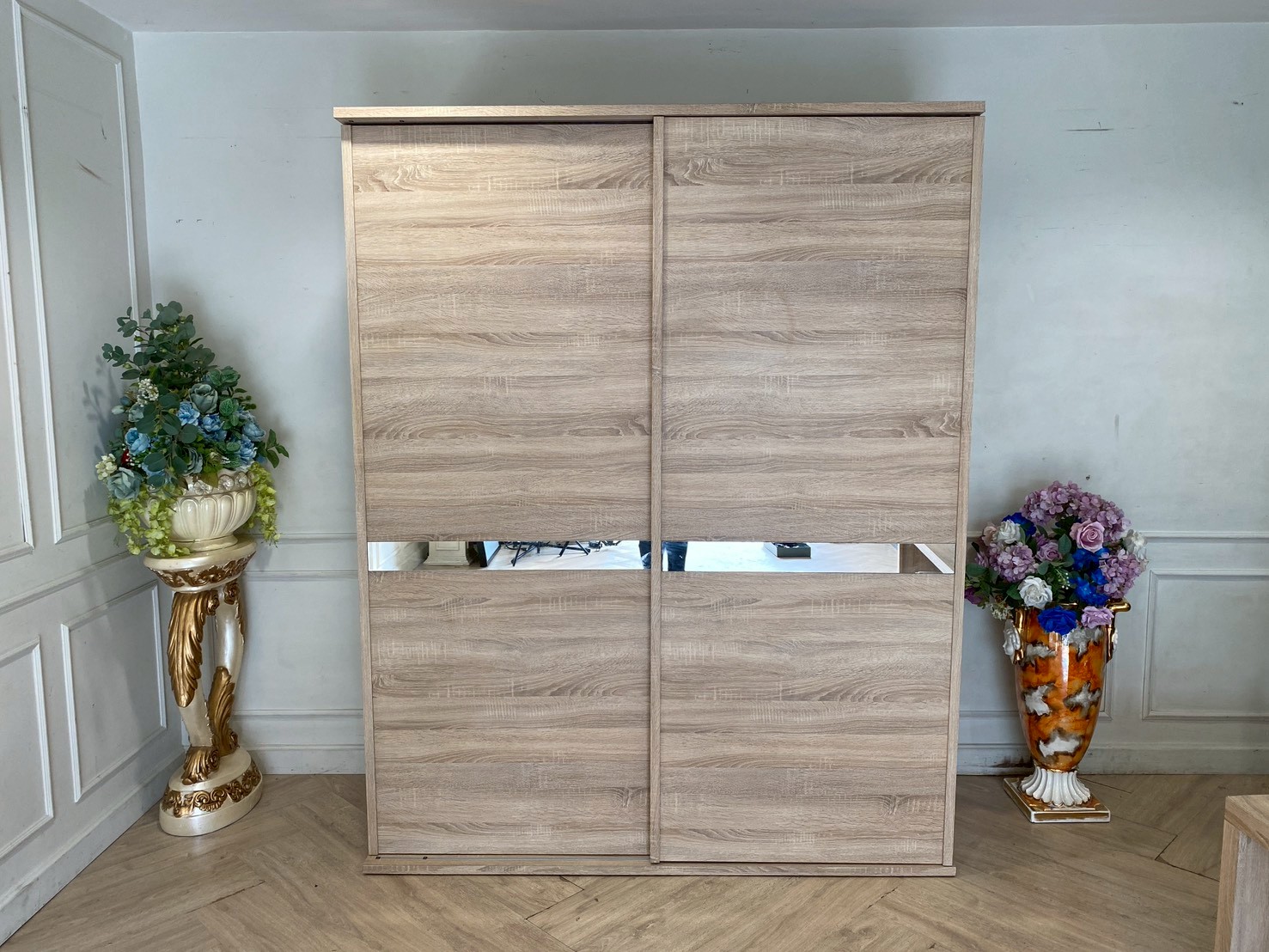 ตู้เสื้อผ้าไม้ บานสไลด์  ยี่ห้อ KONCEPT (1)