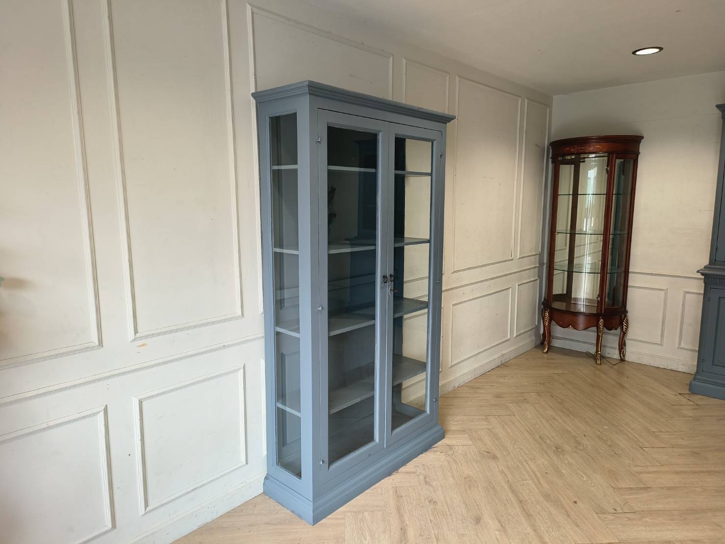 Vintage-Style Blue-Gray Wooden Display Cabinet with 2 Glass Doors