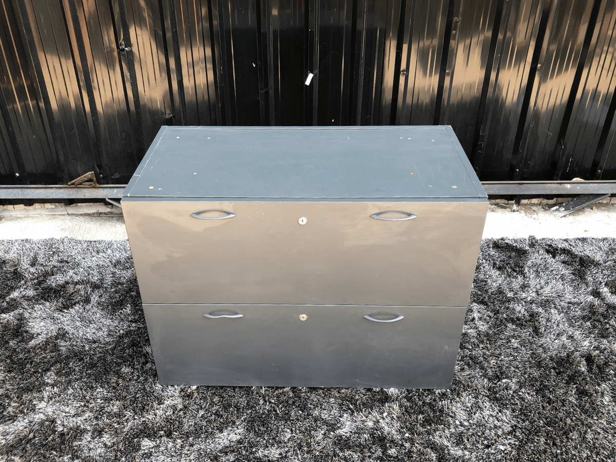 File cabinet, 2 drawers, wooden frame, gray color