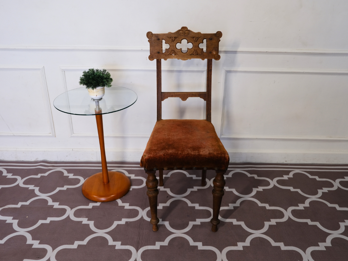 เก้าอี้ไม้ เบาะผ้า สีไม้วอลนัท งานยุโรปมาจากเยอรมนี(1)