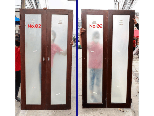ประตูไม้บานคู่ช่องกระจกพ่นทราย (8)