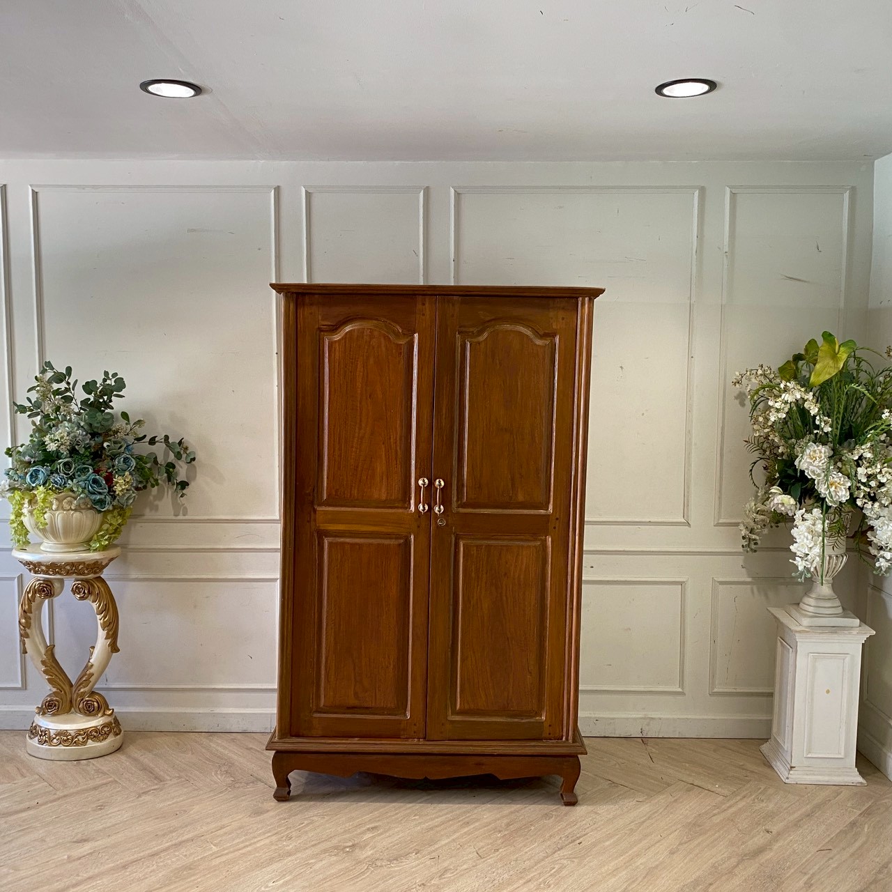 复古柚木双门衣柜