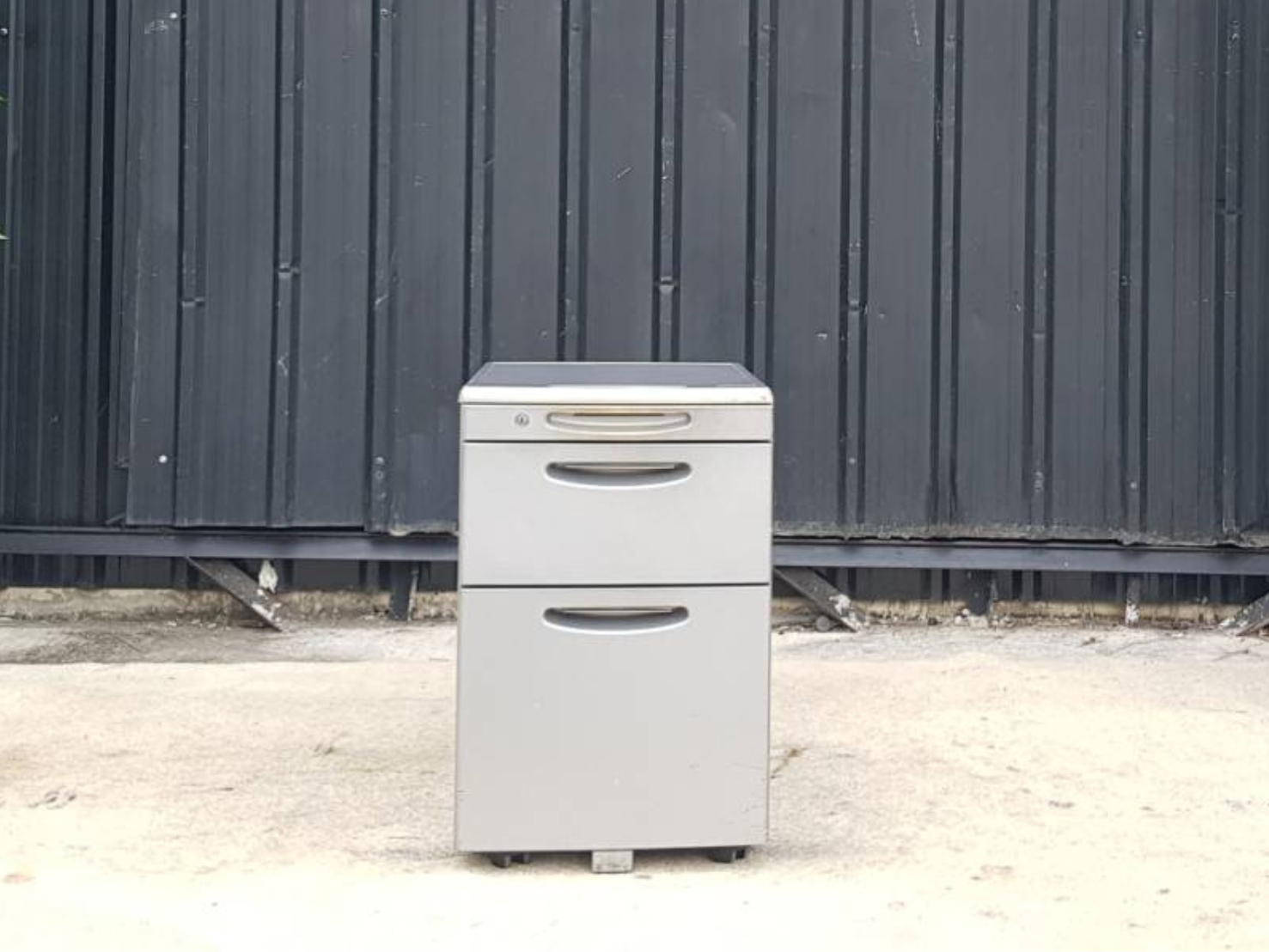 ตู้เอกสาร Okamura 2 ลิ้นชัก สีเทา (9)