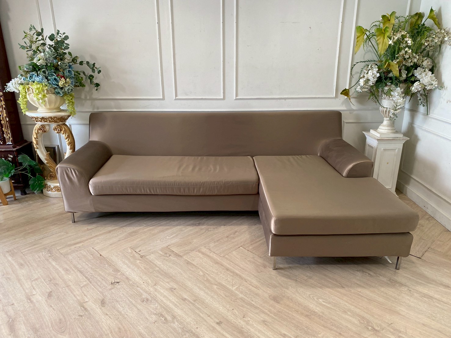 โซฟา 3 ที่นั่ง เข้ามุมแอล สีน้ำตาลอ่อน   (1)