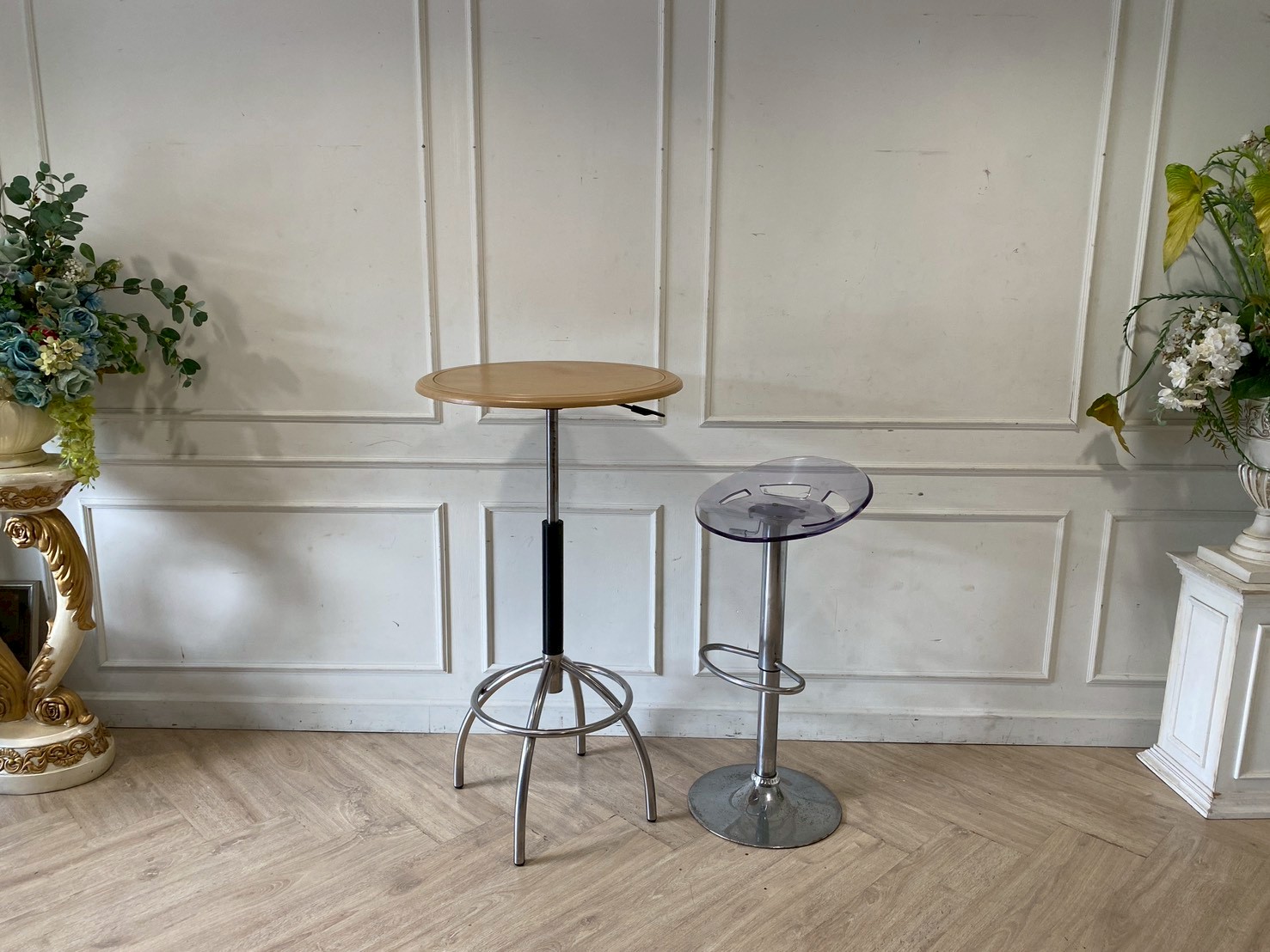 Bar Table and Chair Set
