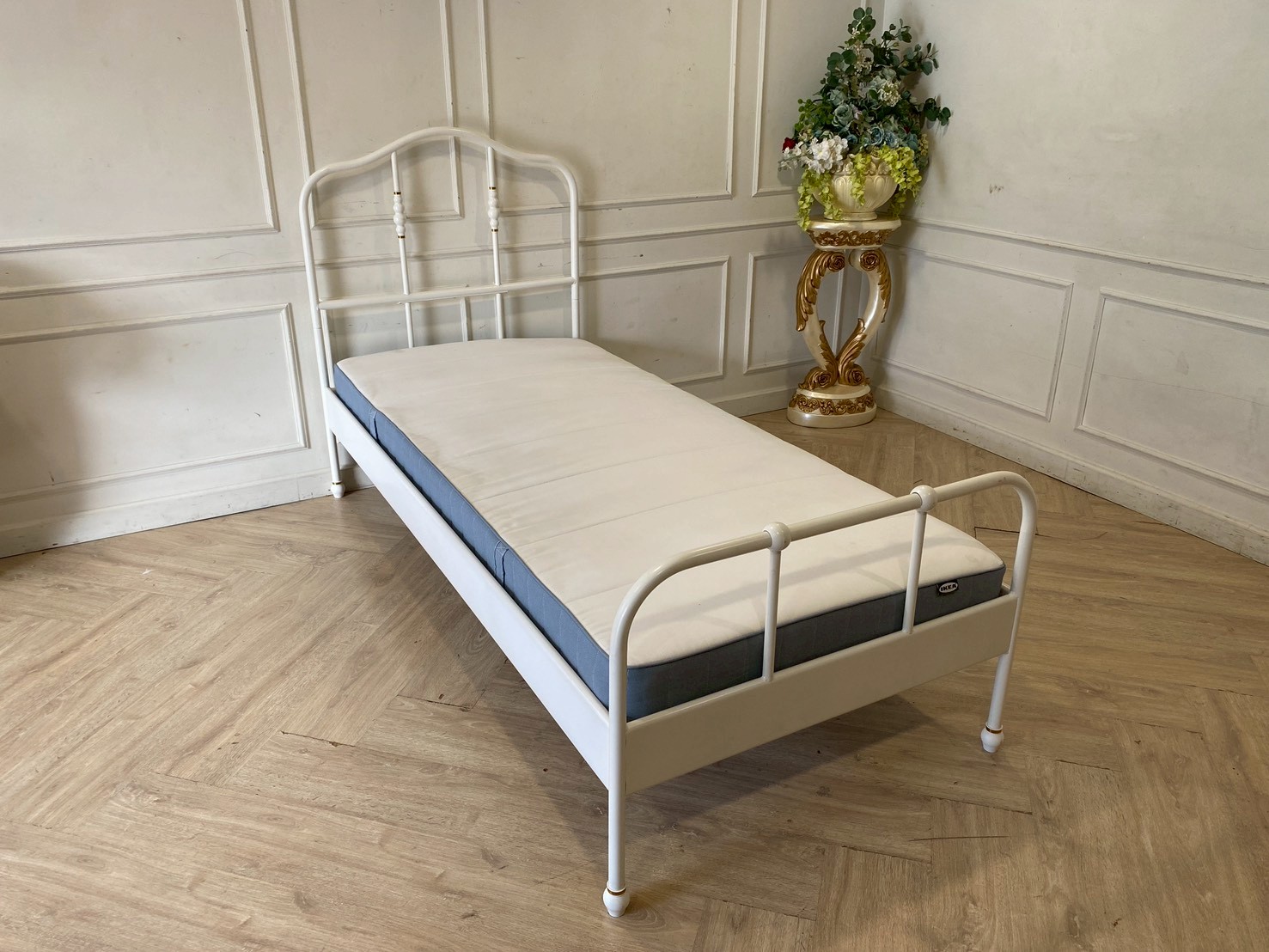 宜家 3 英尺床（含床垫）