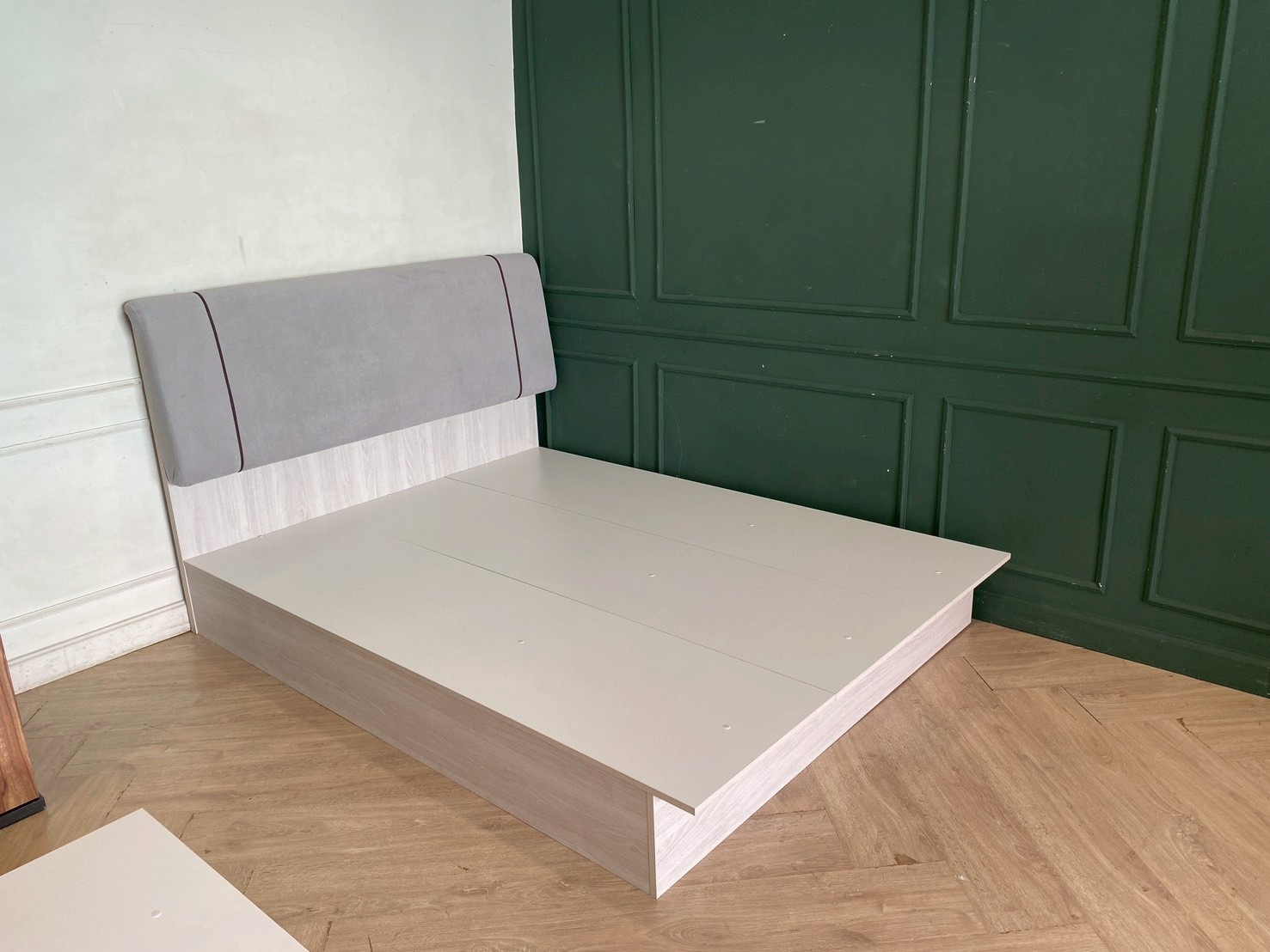 เตียงสีเทา ผ้ากำมะหยี่ 6 ฟุต (1)