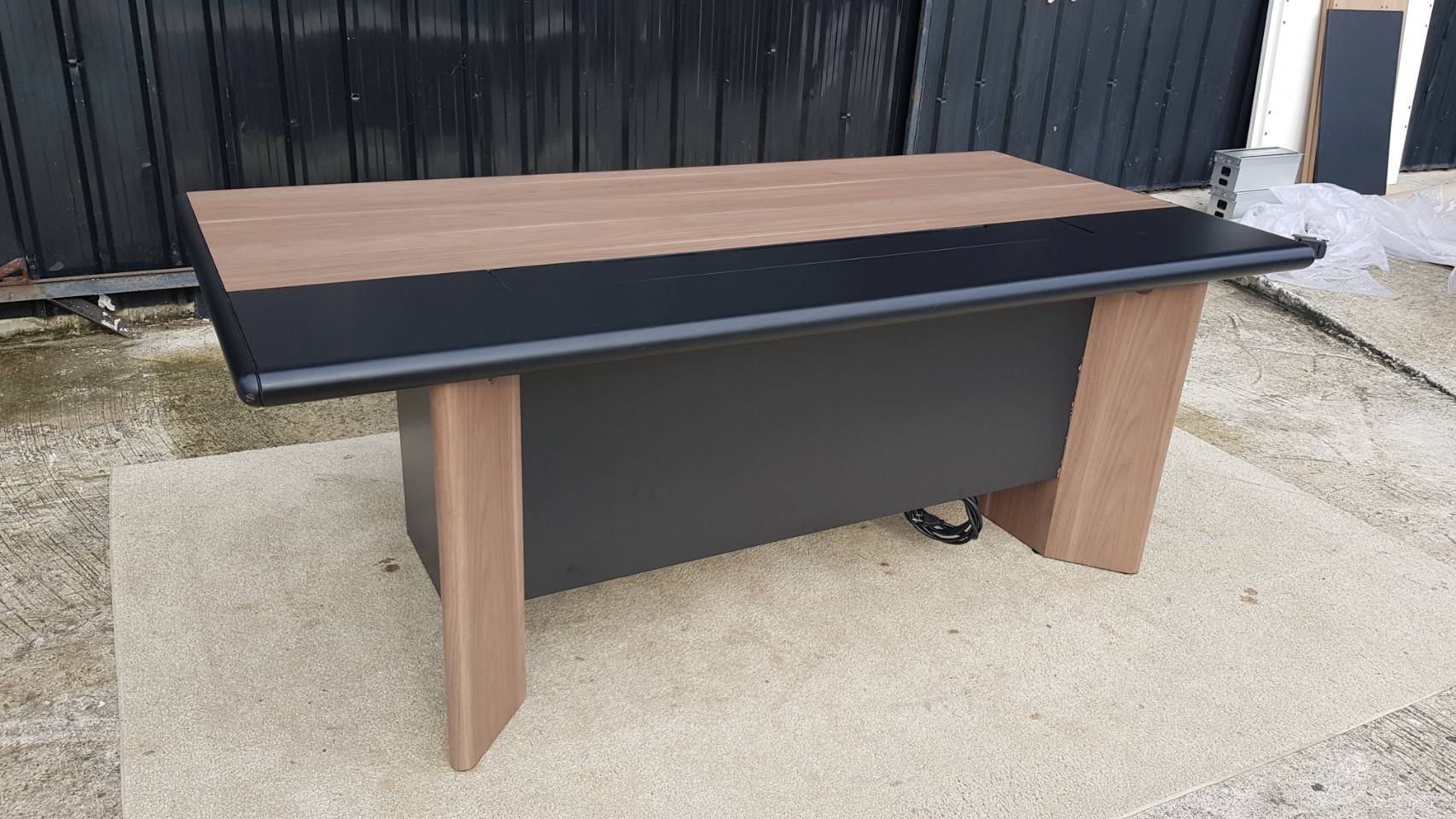 โต๊ะผู้บริหาร Blackwood Executive (1)