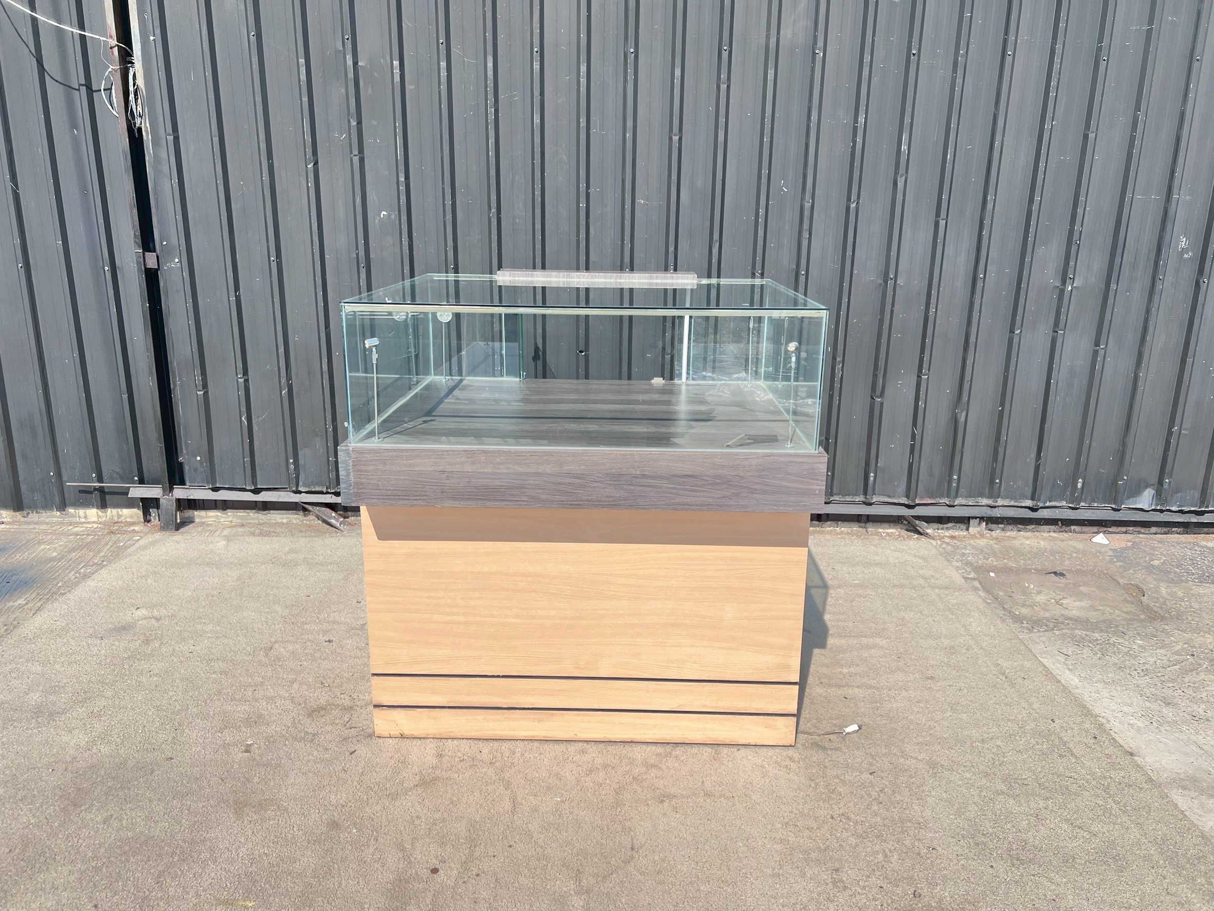 ตู้จิวเวลรี่ ตู้กระจกโชว์สินค้า 2บานเปิด 120 cm (1)