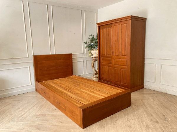 เตียงไม้สัก 3.5 ฟุต 4 ลิ้นชัก ตู้เสื้อผ้าไม้สัก 2 บานเลื่อน (1)