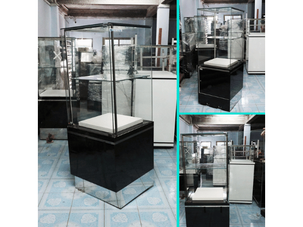 ตู้จิวเวลรี่ ตู้กระจกโชว์สินค้า ทรงสูง สีดำ ประตูกระจกบานเปิด *ไม่มีกุญแจ (มี 1 ใบ)