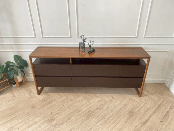 电视柜带4个抽屉，现代简约风格