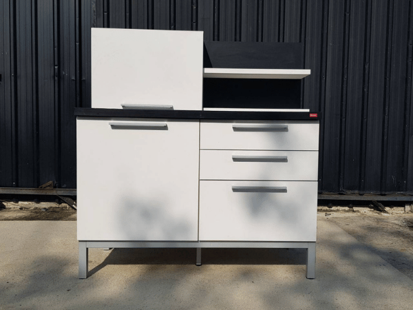 ชุดตู้ไม้ 3 ลิ้นชัก 1 บานเปิด พร้อมชั้นวางบิ้วอิน สีขาวดำ (1)