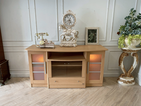 ตู้วางทีวี 4 บานเปิด 1 ลิ้นชัก ยี่ห้อ koncept (1)