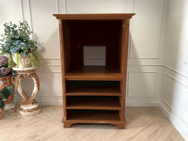 ตู้โครงไม้สัก 4 ชั้นวาง ตู้วางทีวี งานโรงแรม (1)