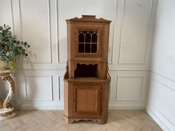 经典风格双门转角木柜