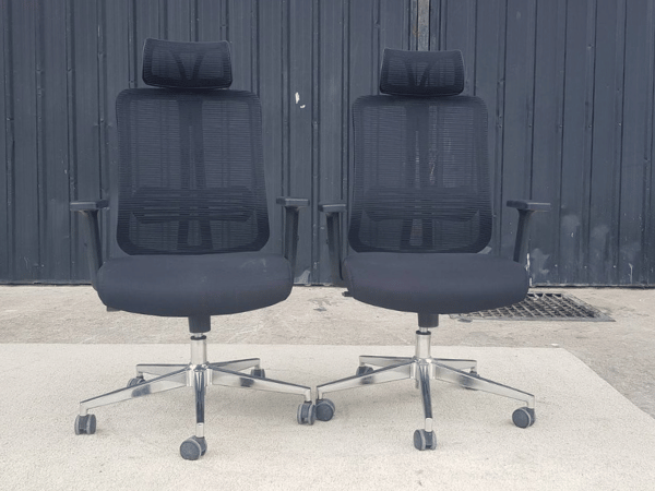 เก้าอี้สำนักงาน เบาะผ้า ขาเหล็ก พนักพิงตาข่าย สีดำ ยี่ห้อ Rockworth (2)