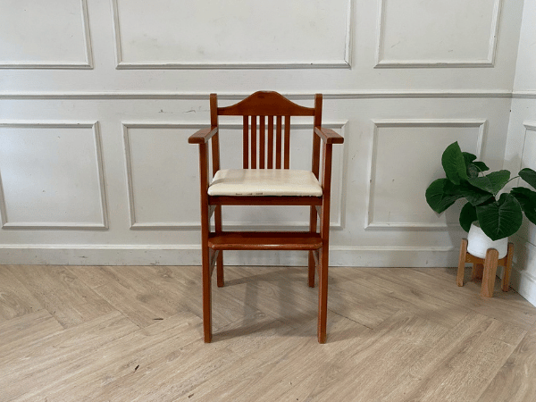 Children's chair, wooden frame, leather seat, white
