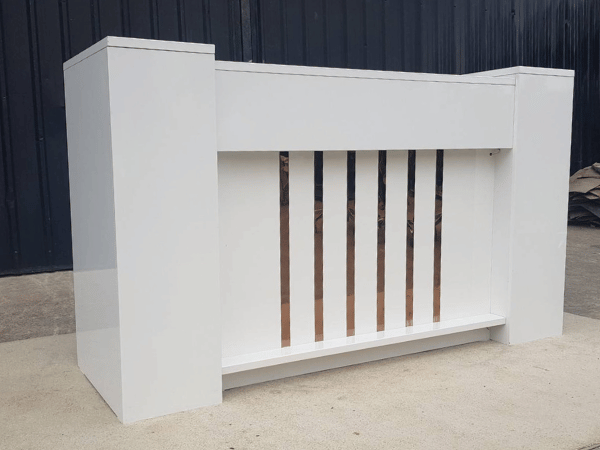 เคาน์เตอร์ต้อนรับ 2 บานเปิด 2 ลิ้นชัก สีขาว (1)