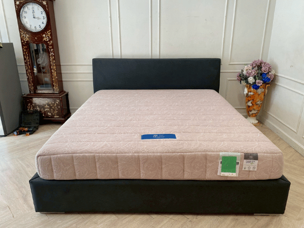 ที่นอน 6 ฟุต ยี่ห้อ Lotus รุ่น Mosso (1)