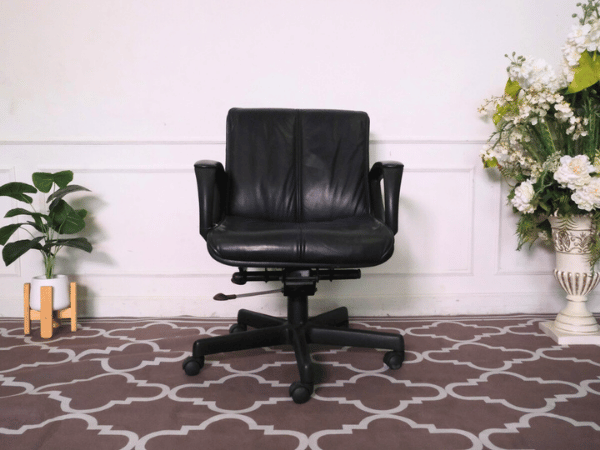 เก้าอี้ผู้บริหารเบาะหนัง HAWORTH (1)