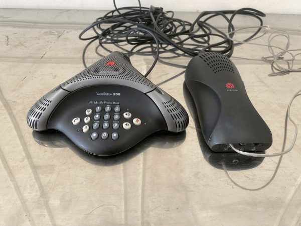 โทรศัพท์ประชุม polycom voicestation 300 (1)