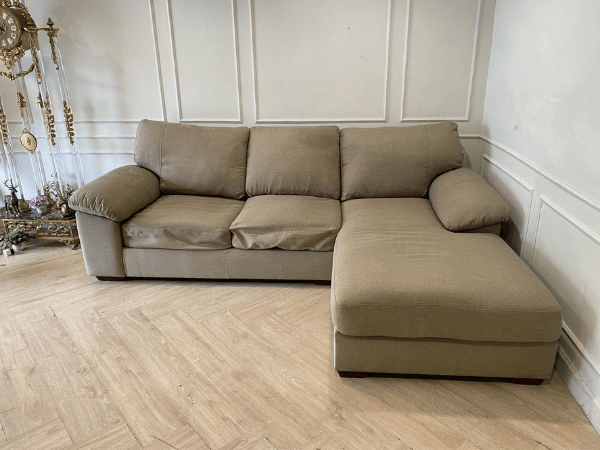 โซฟาเข้ามุมแอล 3 ที่นั่ง เบาะผ้า โครงไม้ สีน้ำตาล (1)