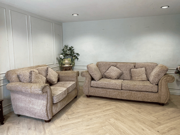 โซฟา 2+2 ที่นั่ง เบาะผ้า พร้อมหมอน สีครีม สไตล์วินเทจ (1)