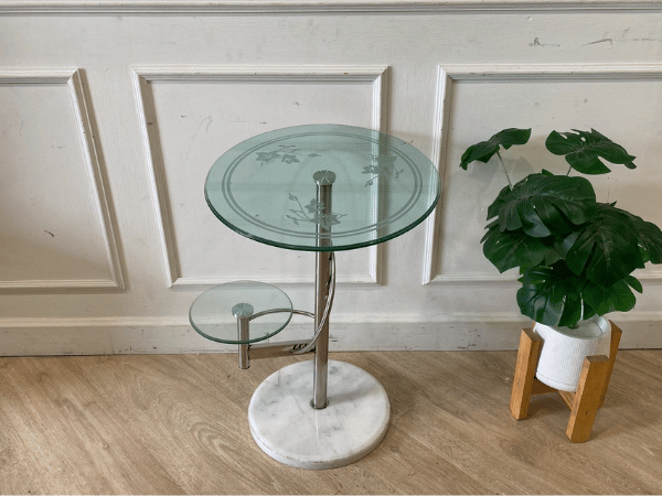 โต๊ะข้าง ฐานหินอ่อน ท็อปกระจก ทรงกลม สไตล์โมเดิร์น (1)