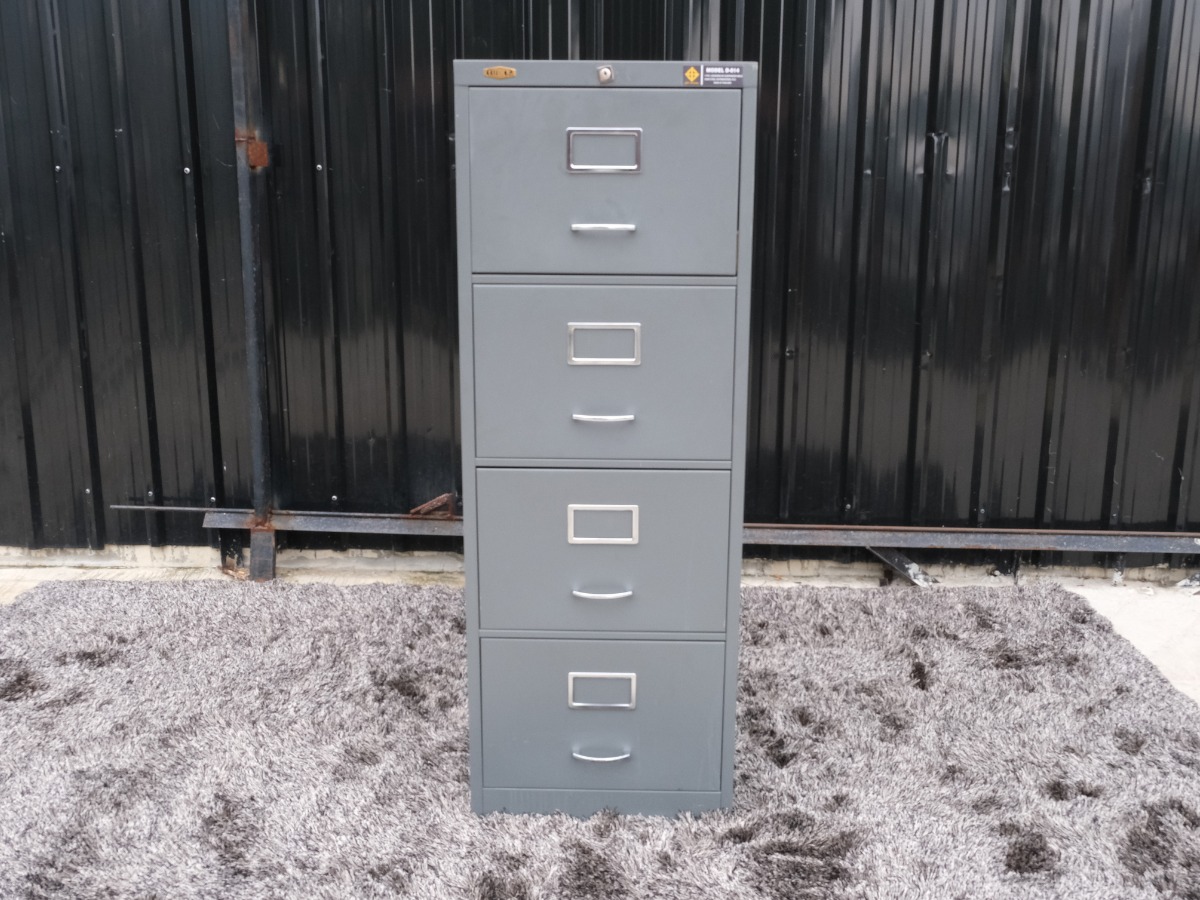 ตู้เหล็กเก็บเอกสาร 4 ลิ้นชัก ยี่ห้อ Lucky(1)